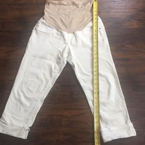 Maternity Capri pants off white/cream color size m
